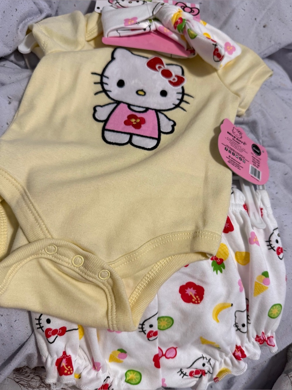 Hello Kitty Yellow Bodysuit & Printed Bloomers Set and headband 3m NWT